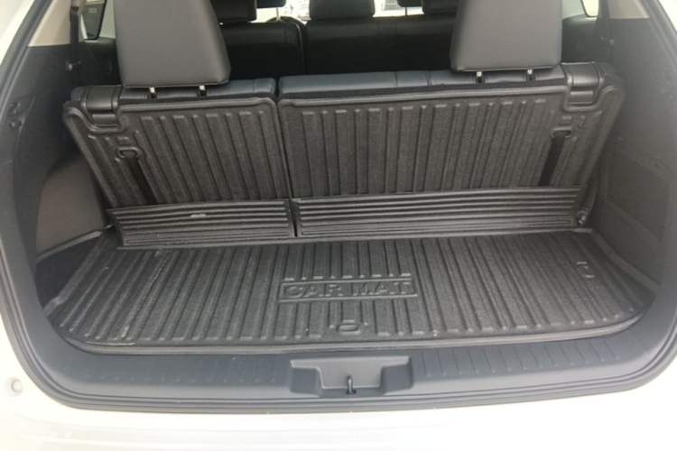 Used Toyota Highlander 2024 2.5L Smart Electric Hybrid Dual-Motor All-Wheel-Drive Luxury 7-Seater Trunk