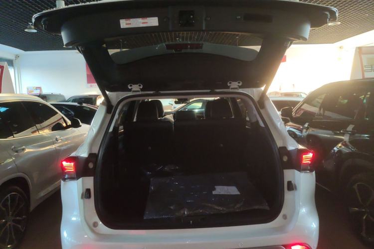 Used Toyota Highlander 2024 2.5L Smart Electric Hybrid Dual-Motor Two-Wheel-Drive Prestige Version 7 Seats Trunk