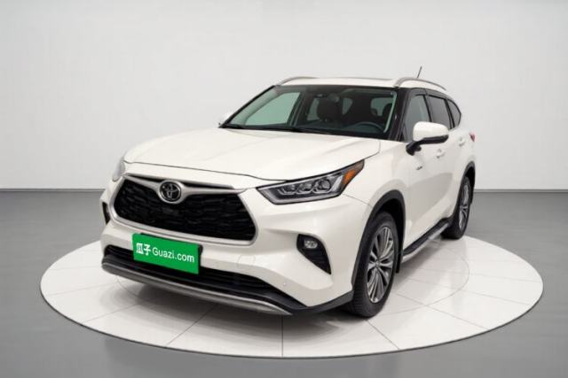 Ojetý Toyota Highlander 2024 2.5L Smart Electric Hybrid Dual-Engine Four-Wheel Drive Prestige Version – 7 Seats