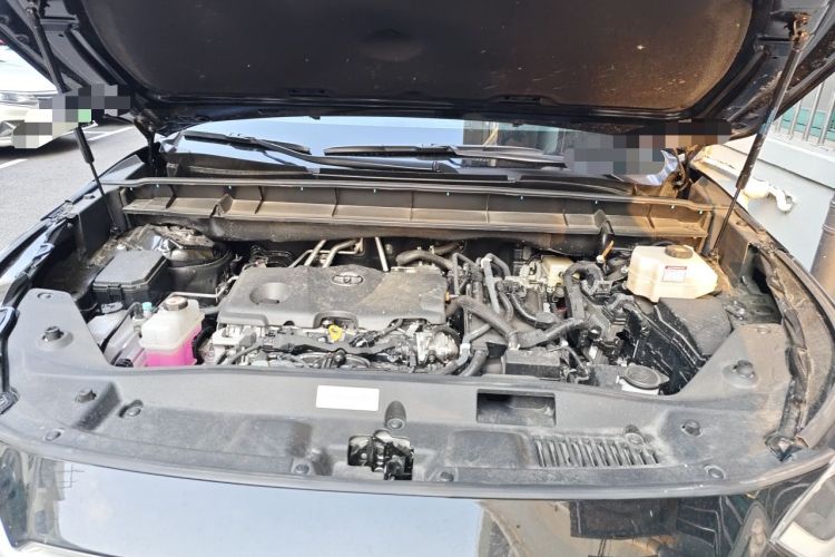 Used Toyota Highlander 2026 Model 2.5L Intelligent Electric Hybrid Dual-Engine Two-Wheel-Drive Luxury Edition 7-seater Engine Bay