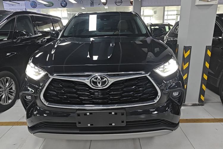 Used Toyota Highlander 2026 Model 2.5L Intelligent Electric Hybrid Dual-Engine All-Wheel-Drive Prestige Edition 7-seater Front