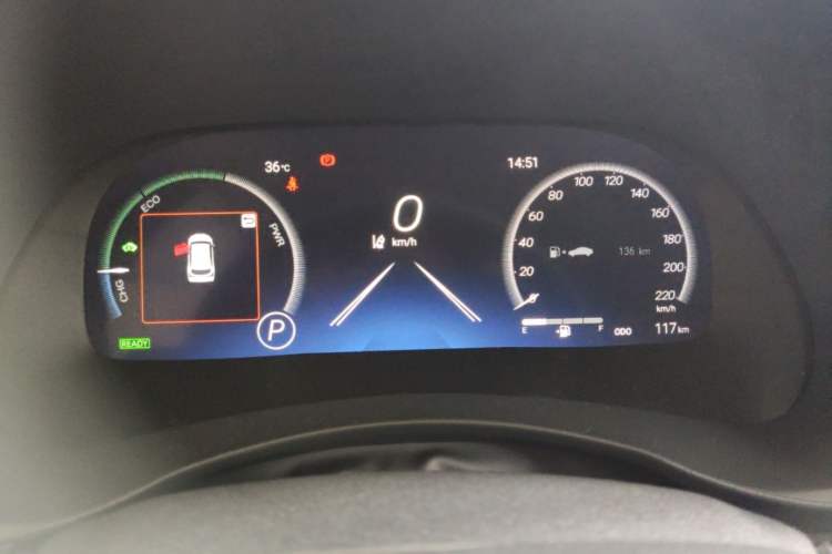 Used Toyota Highlander 2026 Model 2.5L Intelligent Electric Hybrid Dual-Engine Two-Wheel-Drive Luxury Edition 7-seater Instrument Cluster