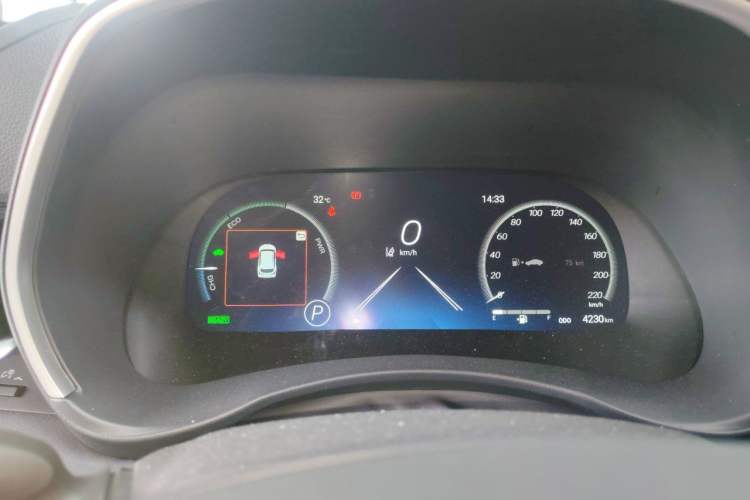 Used Toyota Highlander 2026 Model 2.5L Intelligent Electric Hybrid Dual-Engine Two-Wheel-Drive Elite Edition 7-seater Instrument Cluster