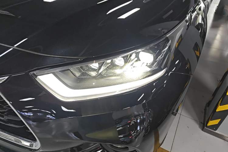 Used Toyota Highlander 2026 Model 2.5L Intelligent Electric Hybrid Dual-Engine All-Wheel-Drive Prestige Edition 7-seater Left Front Headlight