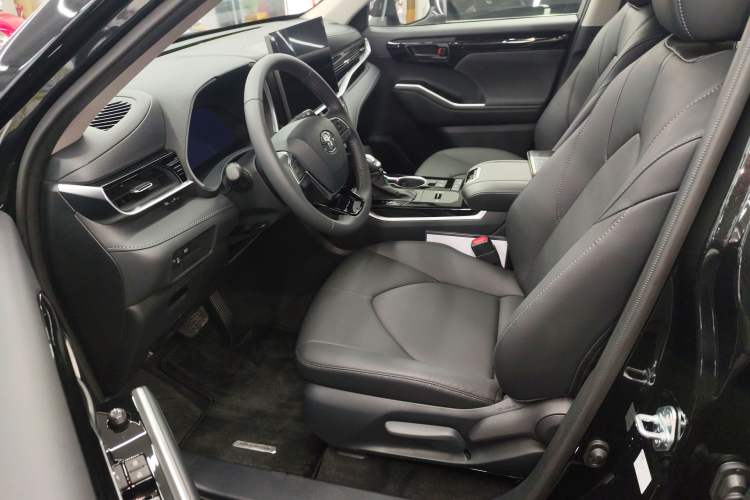 Used Toyota Highlander 2026 Model 2.5L Intelligent Electric Hybrid Dual-Engine Two-Wheel-Drive Elite Edition 7-seater Left Front Seat
