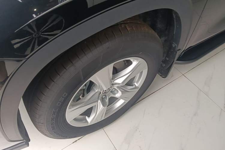 Used Toyota Highlander 2026 Model 2.5L Intelligent Electric Hybrid Dual-Engine Two-Wheel-Drive Elite Edition 7-seater Left Front Wheel Hub
