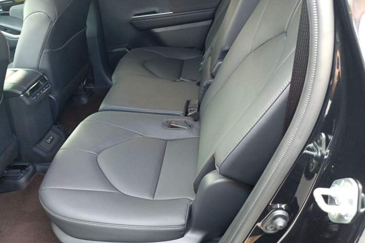 Used Toyota Highlander 2026 Model 2.5L Intelligent Electric Hybrid Dual-Engine Two-Wheel-Drive Elite Edition 5-seater Left Rear Seat