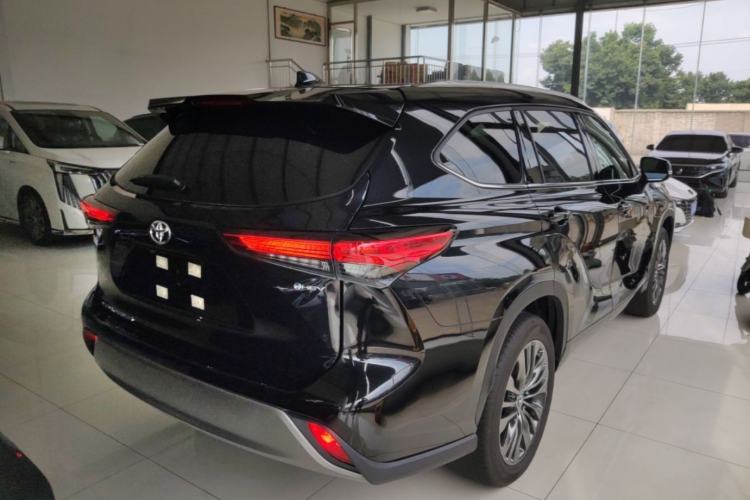 Used Toyota Highlander 2026 Model 2.5L Intelligent Electric Hybrid Dual-Engine Two-Wheel-Drive Luxury Edition 7-seater Rear Right 45 Deg