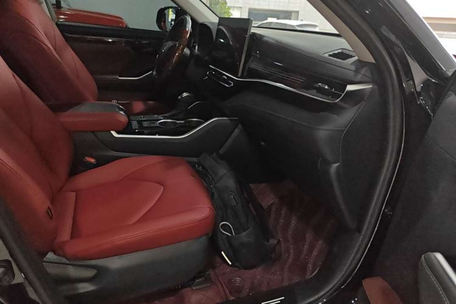 Used Toyota Highlander 2026 Model 2.5L Intelligent Electric Hybrid Dual-Engine Two-Wheel-Drive Elite Edition 5-seater Right Front Seat