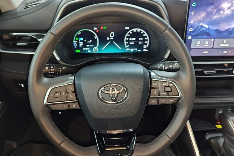 Used Toyota Highlander 2026 Model 2.5L Intelligent Electric Hybrid Dual-Engine Two-Wheel-Drive Elite Edition 5-seater Steering Wheel