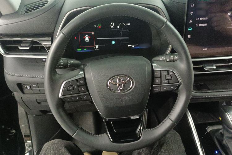 Used Toyota Highlander 2026 Model 2.5L Intelligent Electric Hybrid Dual-Engine Two-Wheel-Drive Elite Edition 5-seater Steering Wheel