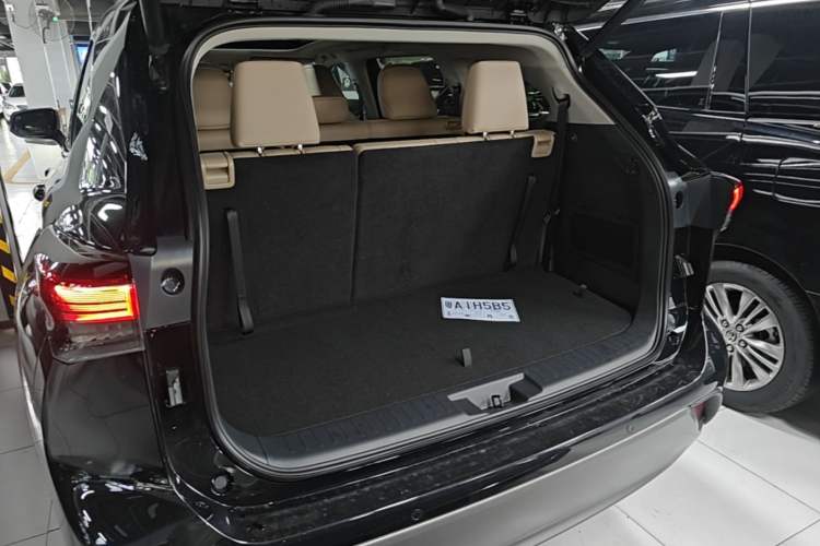 Used Toyota Highlander 2026 Model 2.5L Intelligent Electric Hybrid Dual-Engine All-Wheel-Drive Prestige Edition 7-seater Trunk