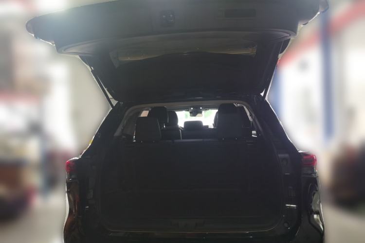 Used Toyota Highlander 2026 Model 2.5L Intelligent Electric Hybrid Dual-Engine All-Wheel-Drive Elite Edition 7-seater Trunk