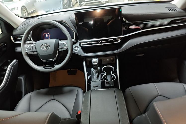 Used Toyota Highlander 2026 Model 2.5L Intelligent Electric Hybrid Dual-Engine All-Wheel-Drive Elite Edition 7-seater Center Console