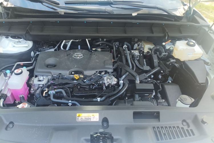 Used Toyota Highlander 2026 Model 2.5L Intelligent Electric Hybrid Dual-Engine Two-Wheel-Drive Elite Edition 7-seater Engine Bay