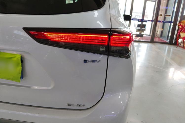 Used Toyota Highlander 2026 Model 2.5L Intelligent Electric Hybrid Dual-Engine All-Wheel-Drive Elite Edition 7-seater Exterior 6