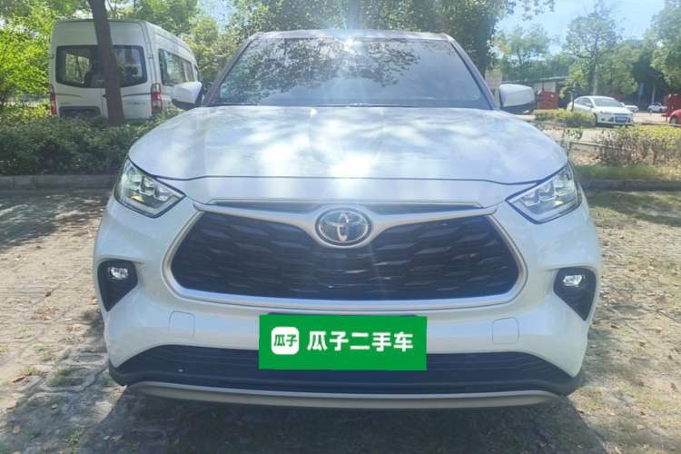 Used Toyota Highlander 2026 Model 2.5L Intelligent Electric Hybrid Dual-Engine Two-Wheel-Drive Elite Edition 7-seater Front