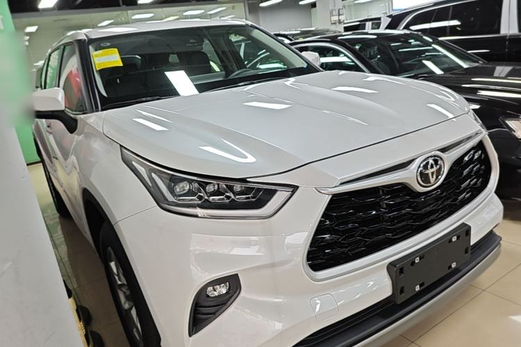 Used Toyota Highlander 2026 Model 2.5L Intelligent Electric Hybrid Dual-Engine All-Wheel-Drive Elite Edition 7-seater Front Right 45 Deg