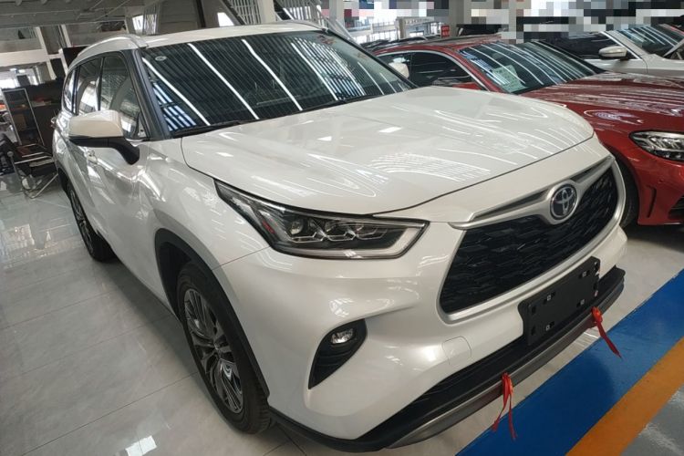 Used Toyota Highlander 2026 Model 2.5L Intelligent Electric Hybrid Dual-Engine Two-Wheel-Drive Luxury Edition 7-seater Front Right 45 Deg