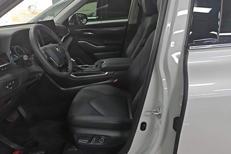 Used Toyota Highlander 2026 Model 2.5L Intelligent Electric Hybrid Dual-Engine All-Wheel-Drive Prestige Edition 7-seater Left Front Seat