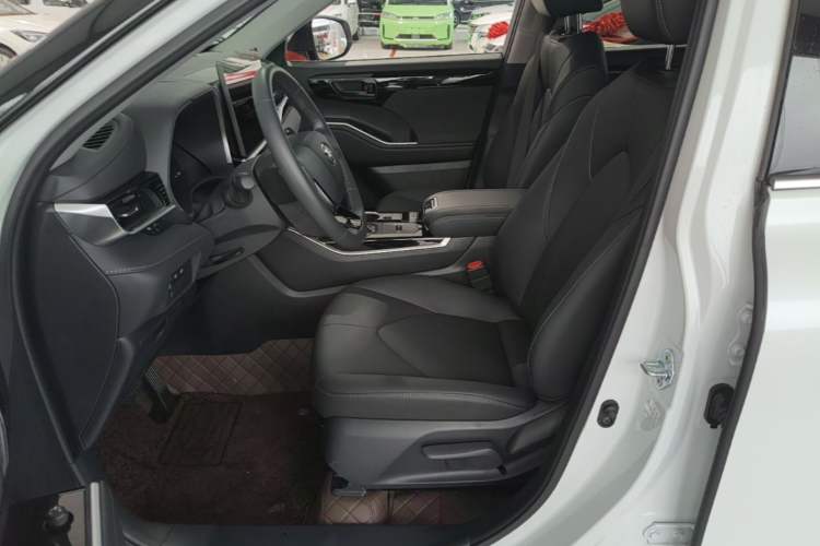 Used Toyota Highlander 2026 Model 2.5L Intelligent Electric Hybrid Dual-Engine Two-Wheel-Drive Elite Edition 5-seater Left Front Seat