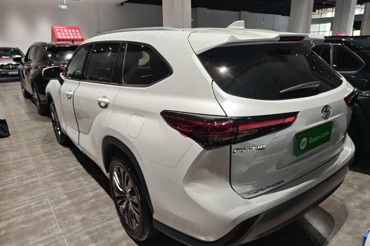 Used Toyota Highlander 2026 Model 2.5L Intelligent Electric Hybrid Dual-Engine All-Wheel-Drive Luxury Edition 7-seater Rear Left 45 Deg