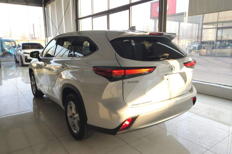 Used Toyota Highlander 2026 Model 2.5L Intelligent Electric Hybrid Dual-Engine All-Wheel-Drive Elite Edition 7-seater Rear Left 45 Deg
