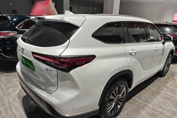 Used Toyota Highlander 2026 Model 2.5L Intelligent Electric Hybrid Dual-Engine All-Wheel-Drive Luxury Edition 7-seater Rear Right 45 Deg