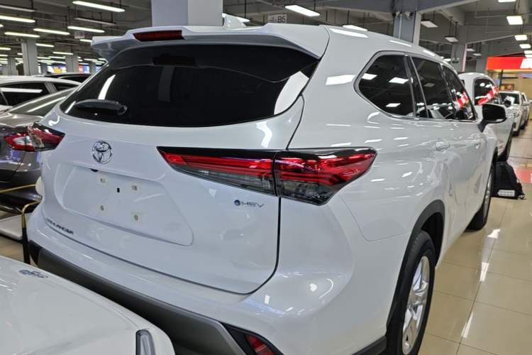 Used Toyota Highlander 2026 Model 2.5L Intelligent Electric Hybrid Dual-Engine Two-Wheel-Drive Elite Edition 5-seater Rear Right 45 Deg