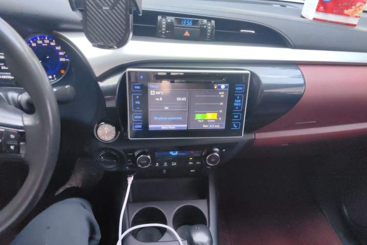 Used Toyota Hilux  Audio And AC Panel