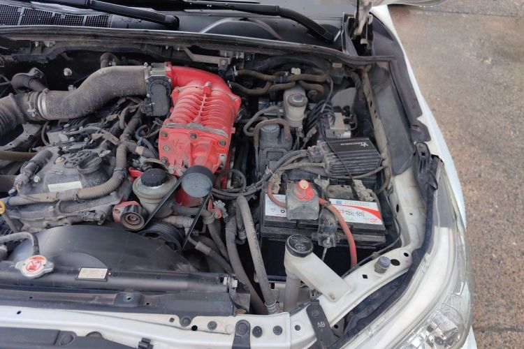 Used Toyota Hilux  Engine Bay Left