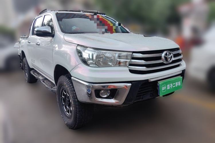 Used Toyota Hilux  Front Right 45 Deg