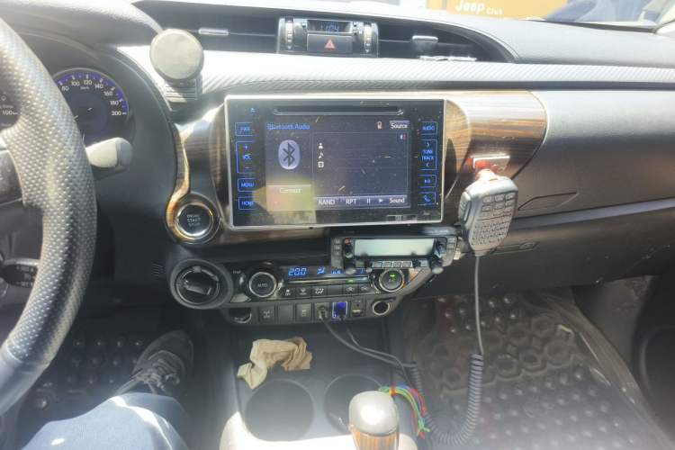 Used Toyota Hilux  Audio And AC Panel