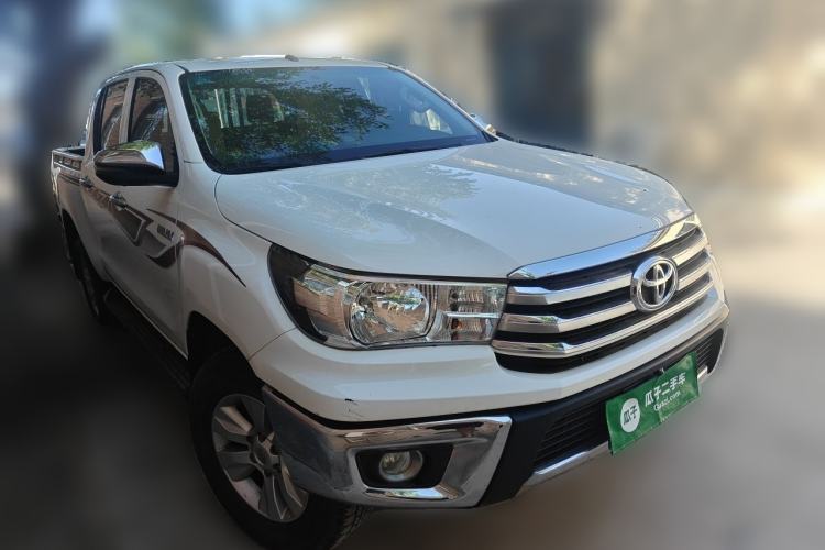 Used Toyota Hilux  Front Right 45 Deg