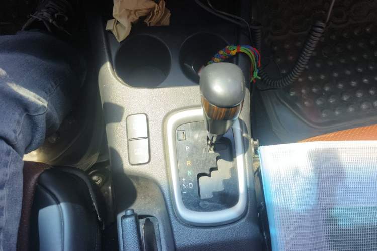 Used Toyota Hilux  Gear Lever