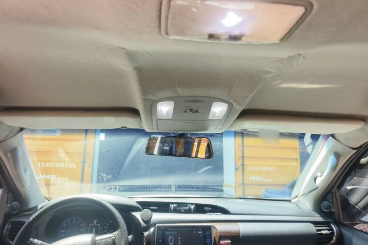 Used Toyota Hilux  Headliner