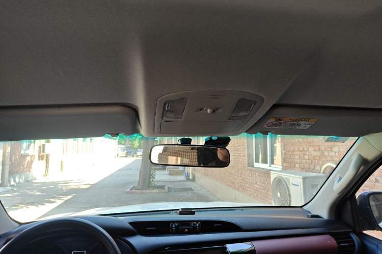 Used Toyota Hilux  Headliner