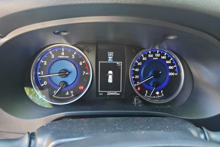 Used Toyota Hilux  Instrument Cluster