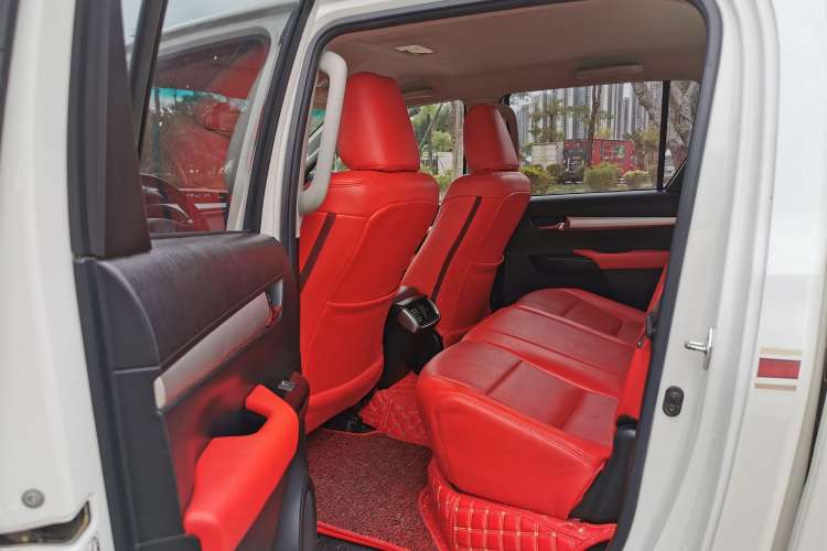 Used Toyota Hilux 2018 2.7L Automatic 4x4 GL – Middle East Left Rear Seat