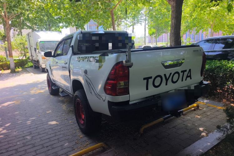 Used Toyota Hilux  Rear Left 45 Deg