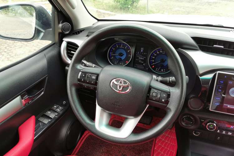 Used Toyota Hilux 2018 2.7L Automatic 4x4 GL – Middle East Steering Wheel