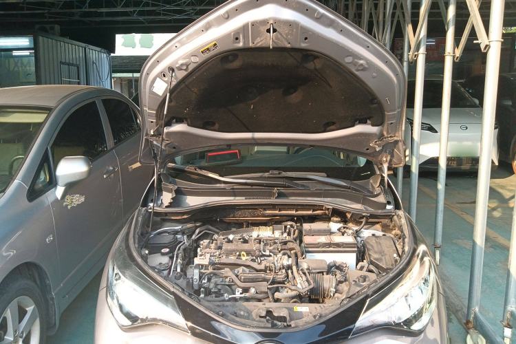 Used Toyota IZOA 2021 2.0L Enjoy Edition Engine Bay