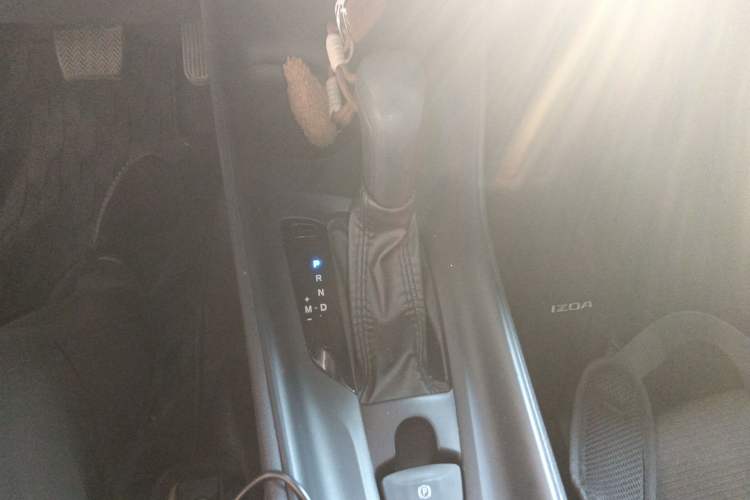Used Toyota IZOA 2021 2.0L Enjoy Edition Gear Lever