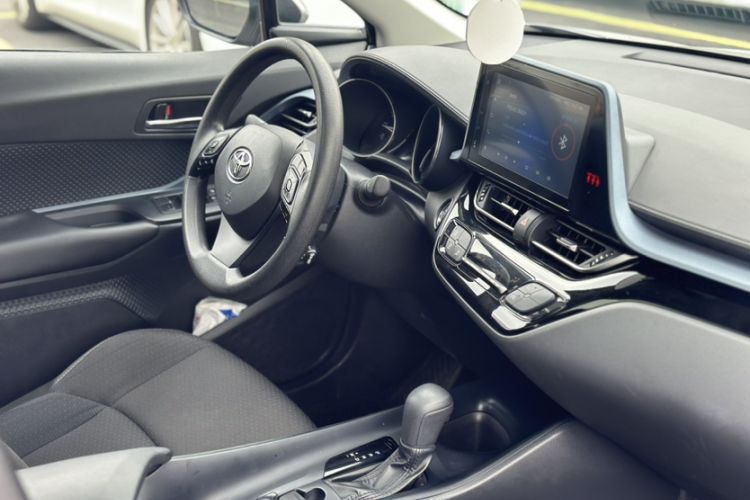 Used Toyota IZOA 2021 2.0L Enjoy Edition Right Front Seat