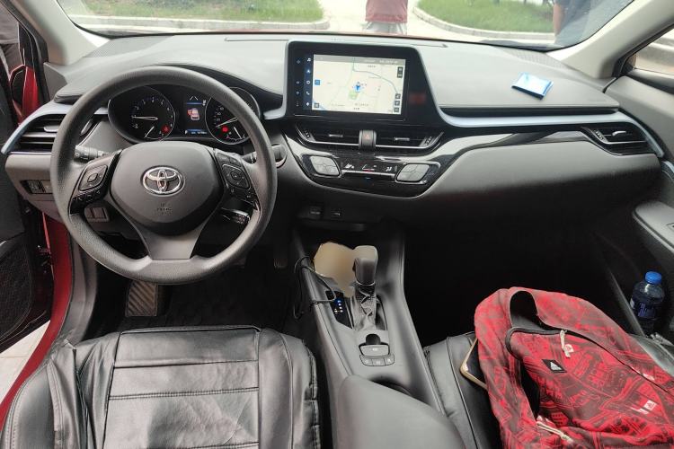 Used Toyota IZOA 2021 2.0L Enjoy Edition Center Console