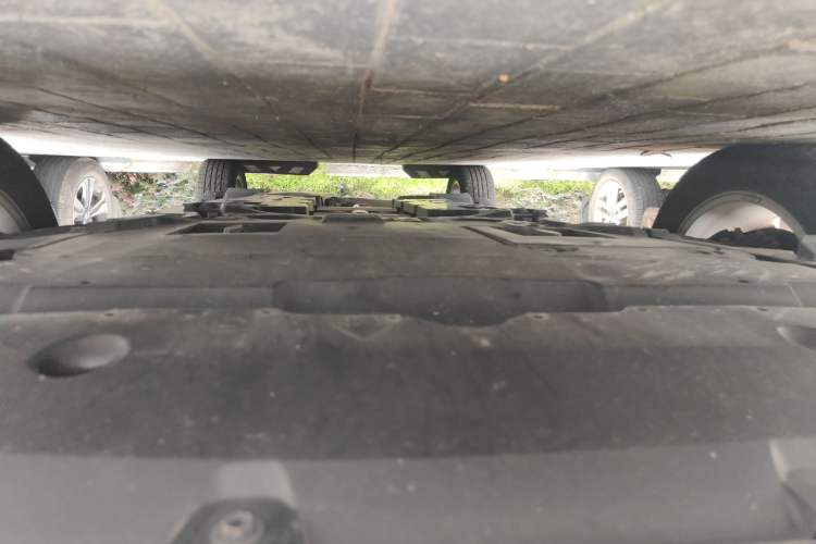 Used Toyota IZOA 2021 2.0L Enjoy Edition Chassis Front