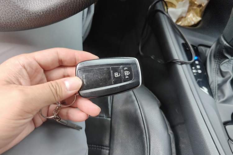 Used Toyota IZOA 2021 2.0L Enjoy Edition Vehicle Key