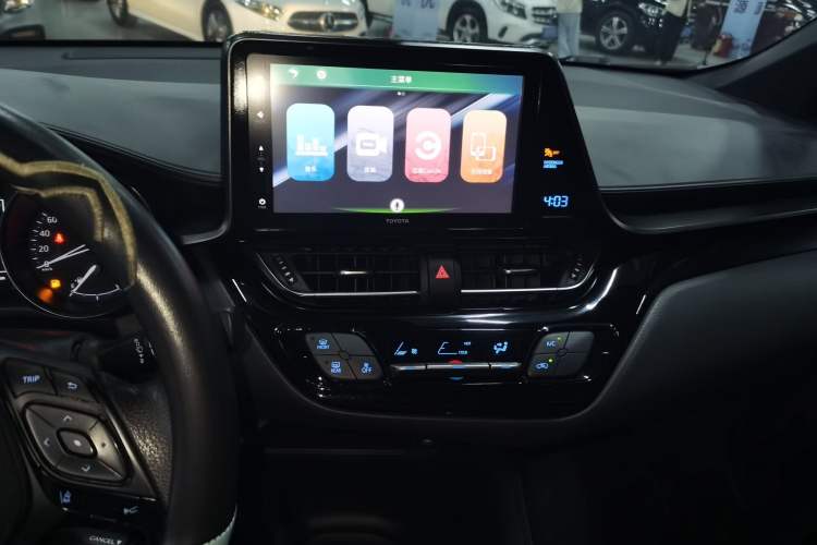 Used Toyota IZOA 2018 2.0L Yidong Version China V Standard Audio And AC Panel