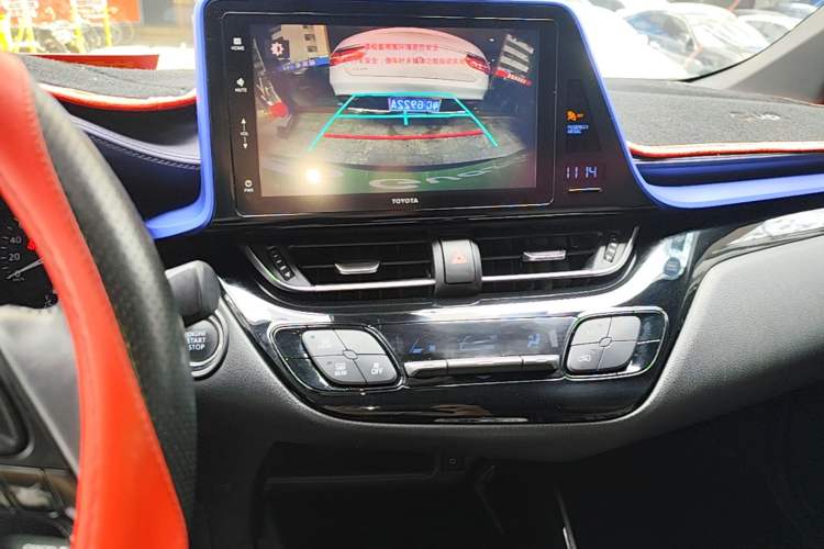 Used Toyota IZOA 2018 2.0L Yichi Edition China V Standard Audio And AC Panel