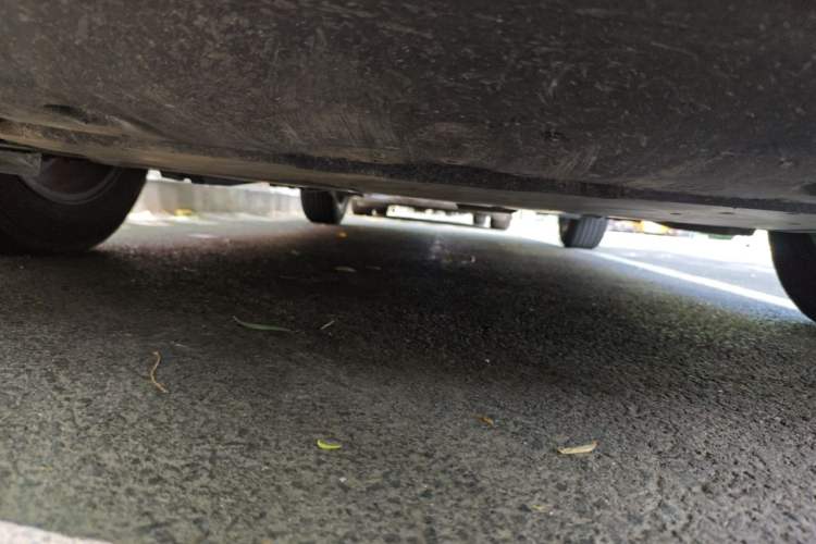Used Toyota IZOA 2018 2.0L Yichi Version China VI Standard Chassis Front